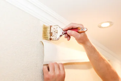 Pose de papier peint à Broglie — revêtements muraux et toiles de verre